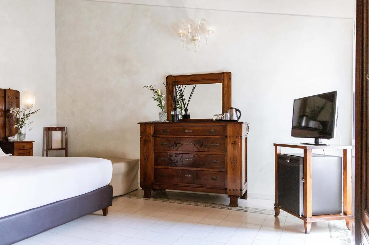 Classique Hotel Lazise Italy
