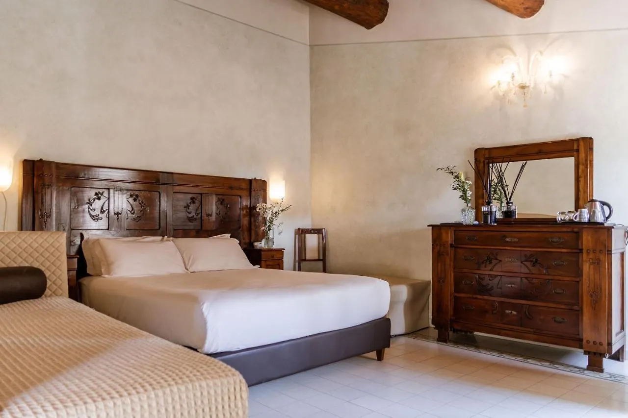 Classique Hotel Lazise 3*,