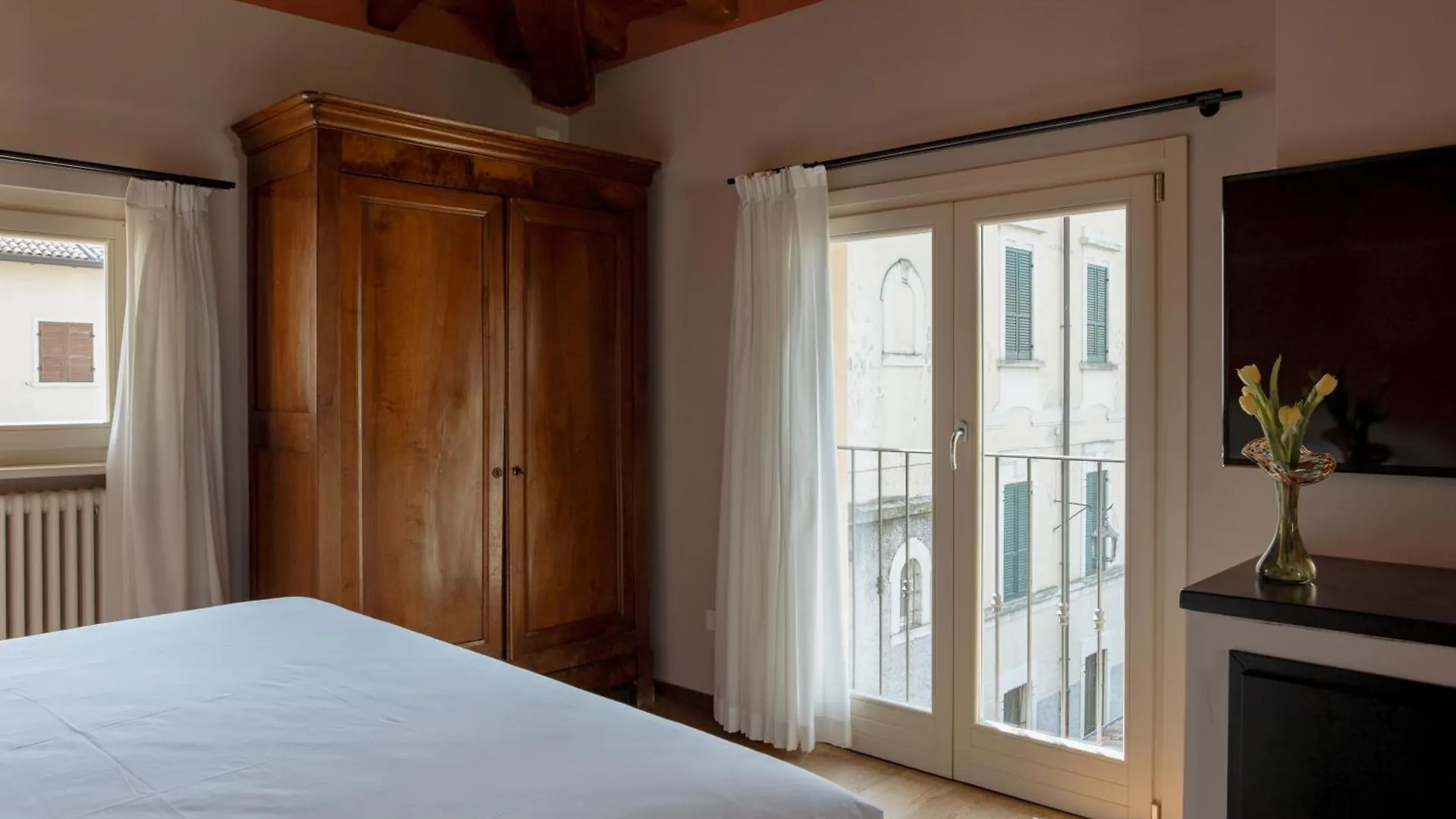 ***  Classique Hotel Lazise Italy