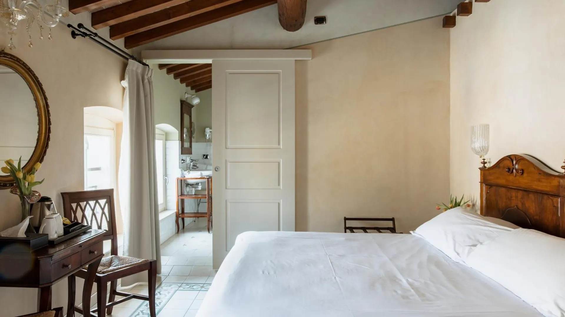 ***  Classique Hotel Lazise Italy