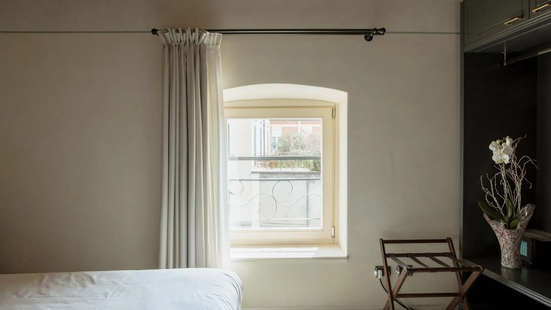 Classique Hotel Lazise 3*,  Italy